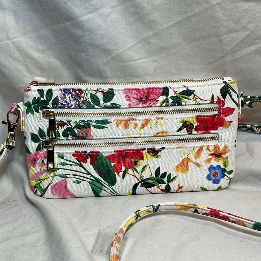 Safe Keeper floral print crossbody Handbag 👜👜